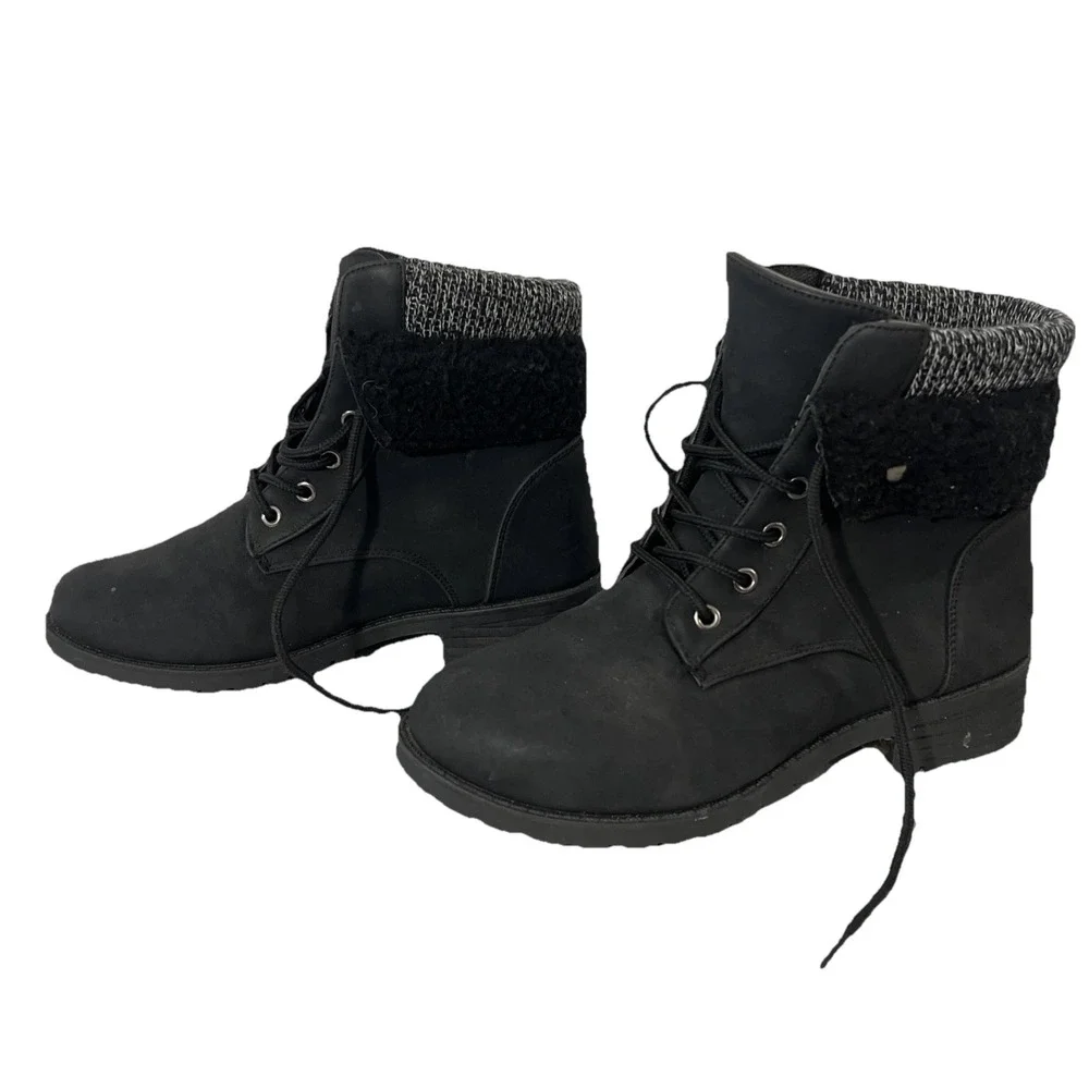 CHARLES ALBERT LADIES BLACK CREW ANKLE SUEDE CUFF  BOOTS SIZE 8 MEDIUM‎